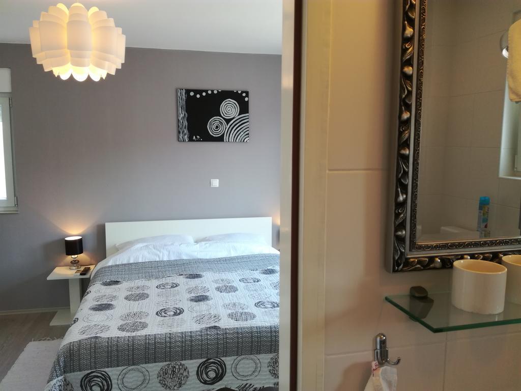Guest House Dragic - Anex Zadar Bagian luar foto